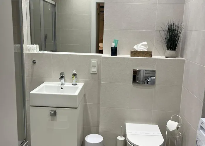 718 - Modern Tower *